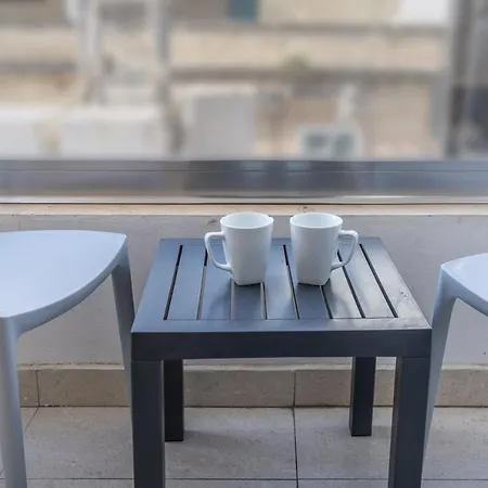 Cozy In The Heart Of Paceville - Olo Living By Sf Homes Affittacamere San Giuliano